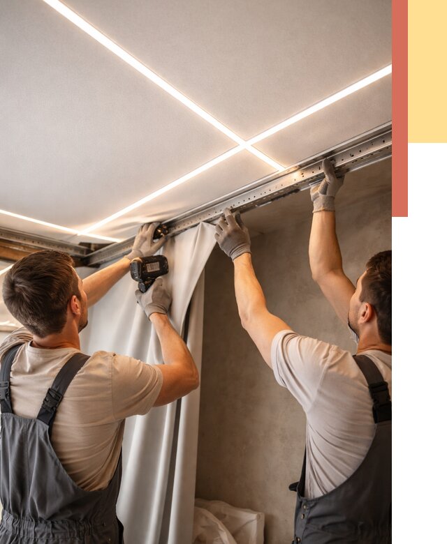 Монтаж натяжного потолка со световыми линиями в Чапаевске от 1226 руб. | ОТДЕЛОЧНИК-Чпв